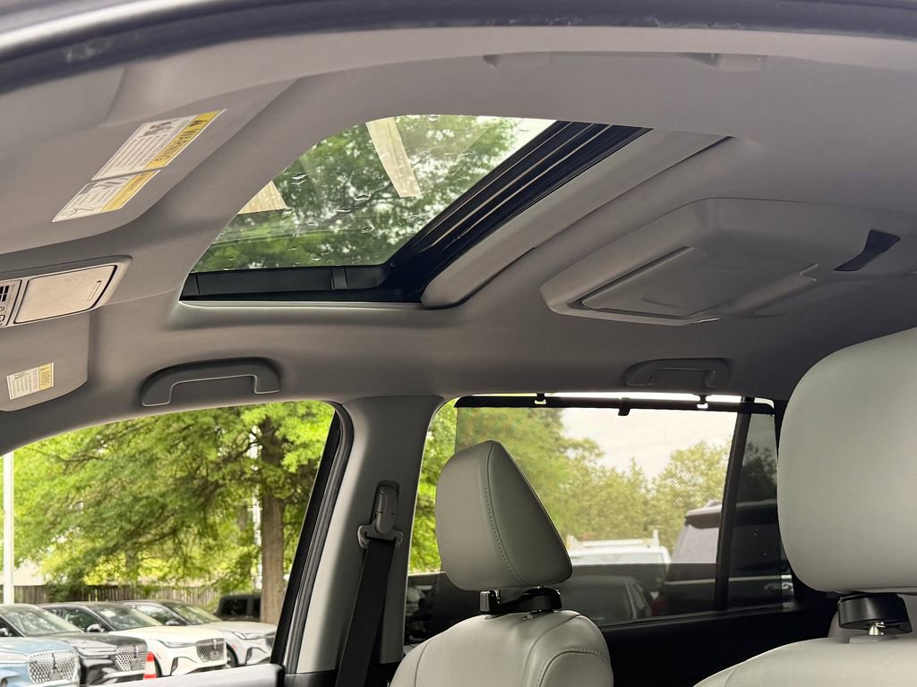 Used 2019 Honda Pilot Touring image 10