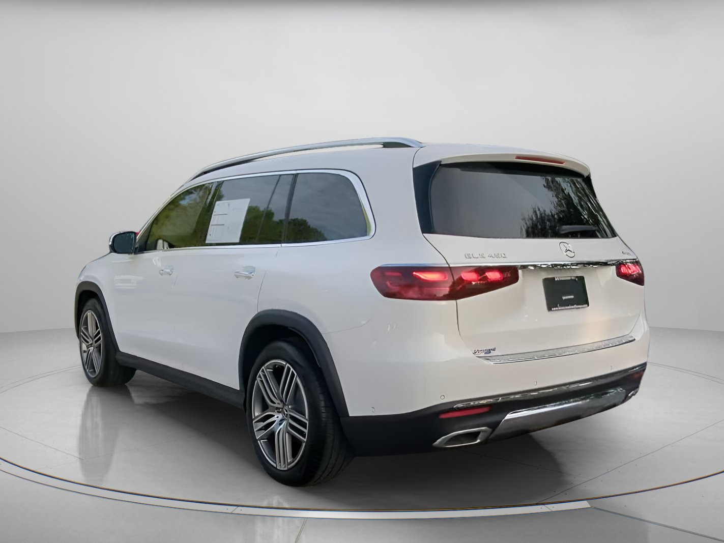 Used 2026 Mercedes-Benz GLS 450 4MATIC image 21