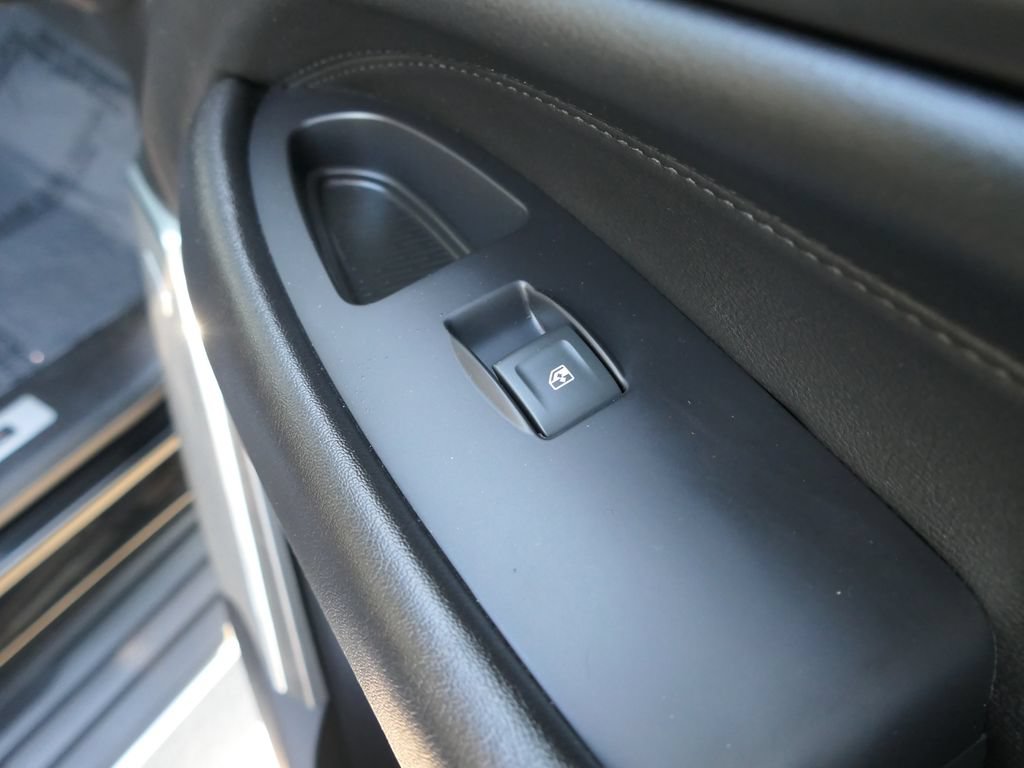 Used 2019 Cadillac Escalade Luxury RWD image 28