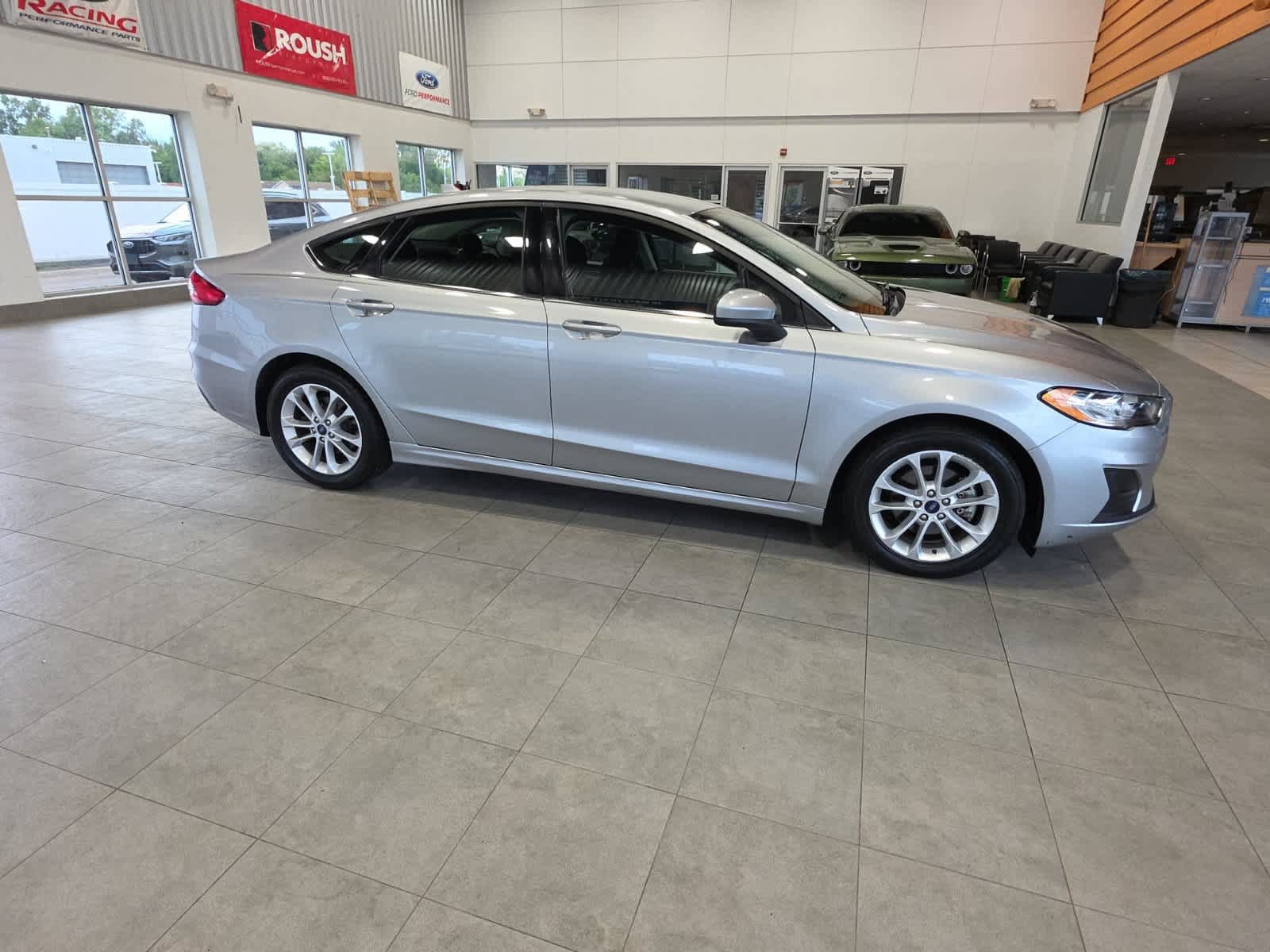 Certified 2020 Ford Fusion SE FWD image 5