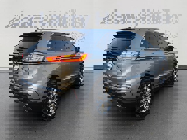 Certified 2024 Ford Edge Titanium image 5
