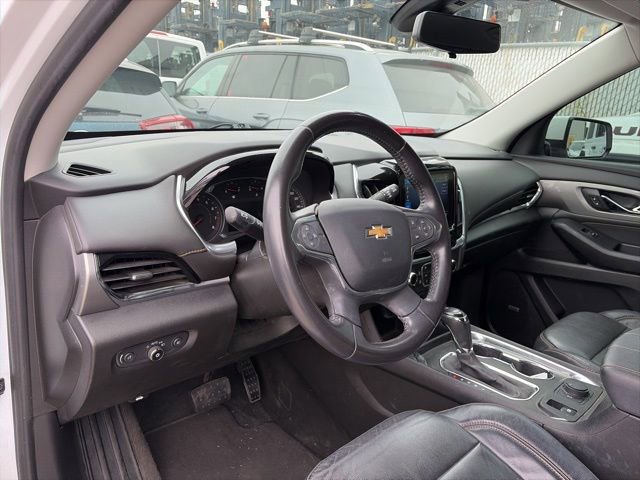 Used 2020 Chevrolet Traverse LT w/ LT Premium Package FWD image 14