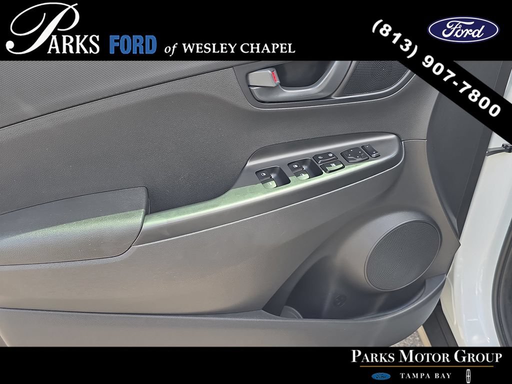 Used 2022 Hyundai Kona SEL w/ Cargo Package FWD image 15