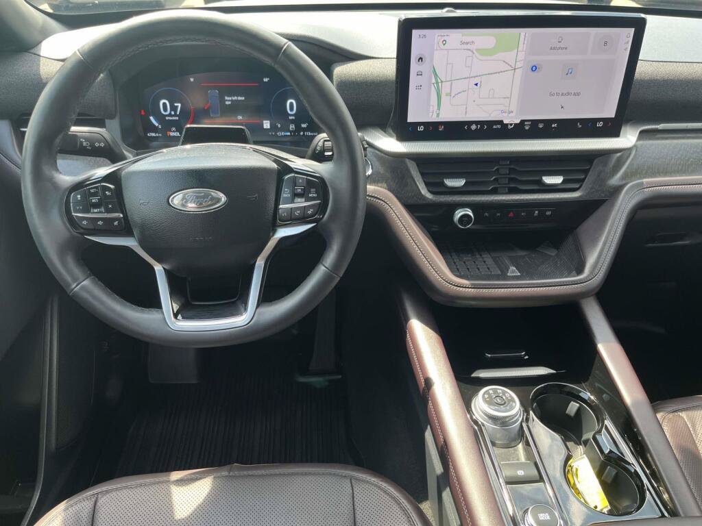 Certified 2025 Ford Explorer Platinum w/ LUX Leather Package AWD/4WD image 2