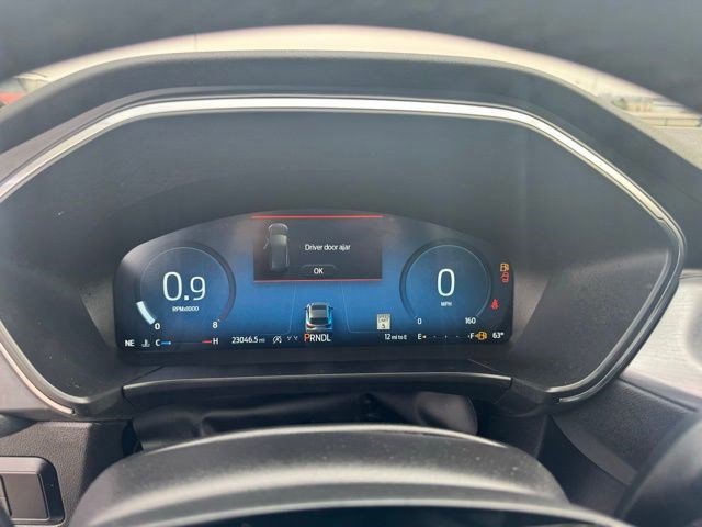 Certified 2024 Ford Escape Platinum w/ Class II Trailer Tow Package image 15