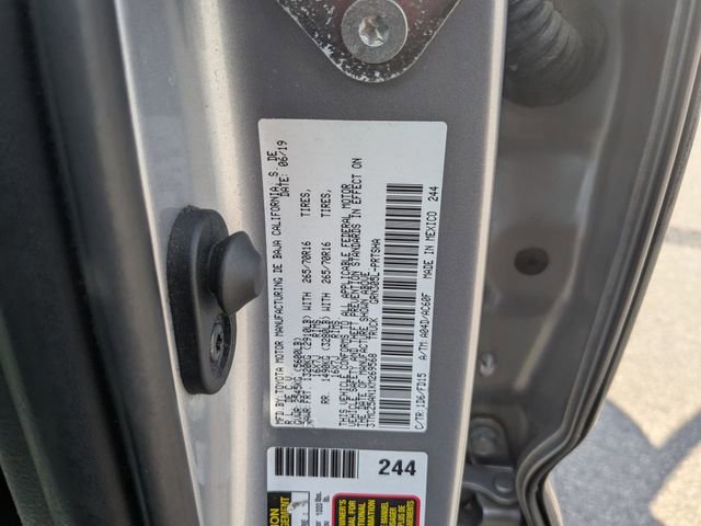 Used 2019 Toyota Tacoma TRD Off-Road image 28