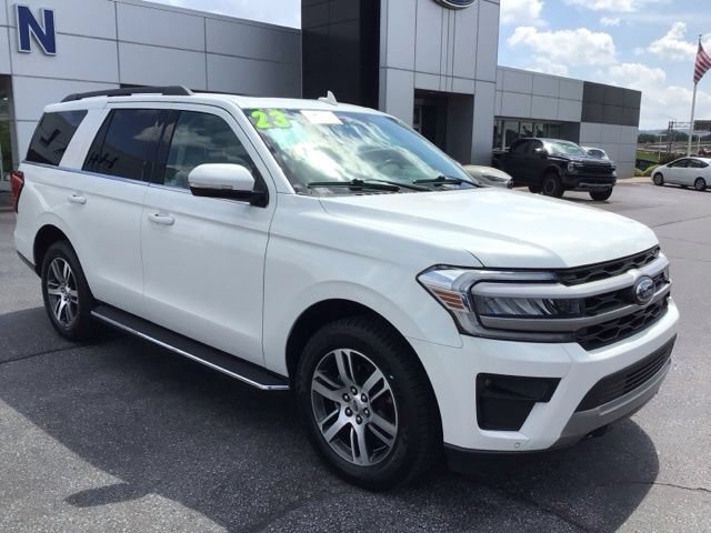 Certified 2023 Ford Expedition XLT AWD/4WD image 1