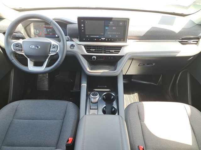 Certified 2025 Ford Explorer Active image 17