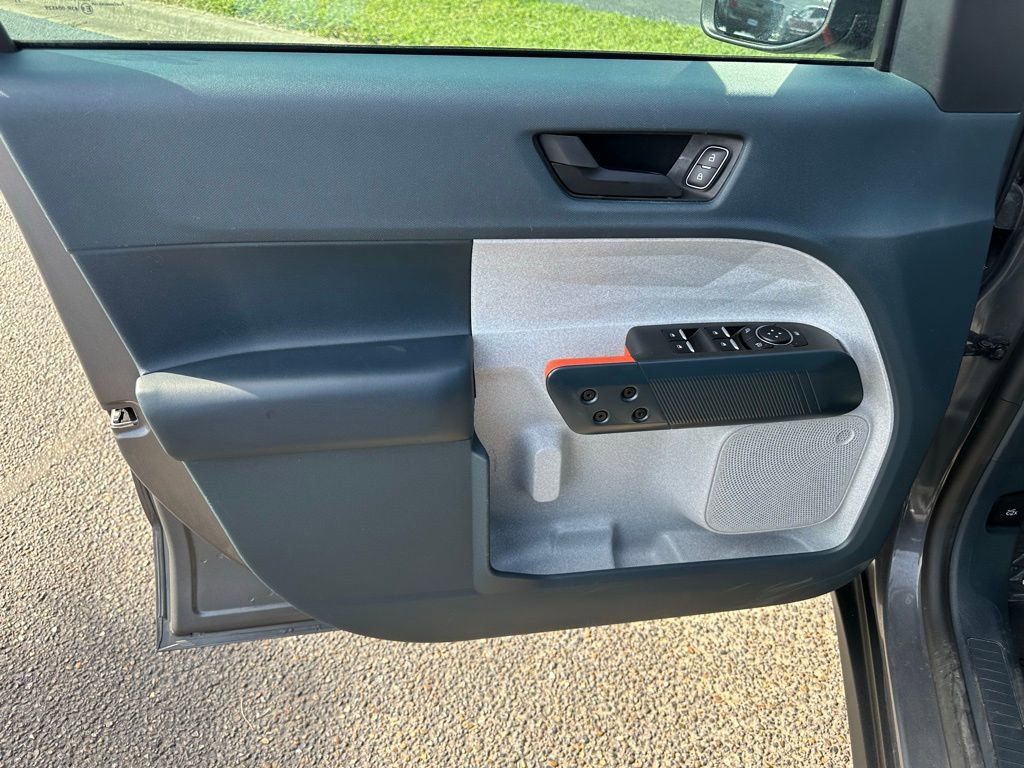 Certified 2022 Ford Maverick XLT image 10