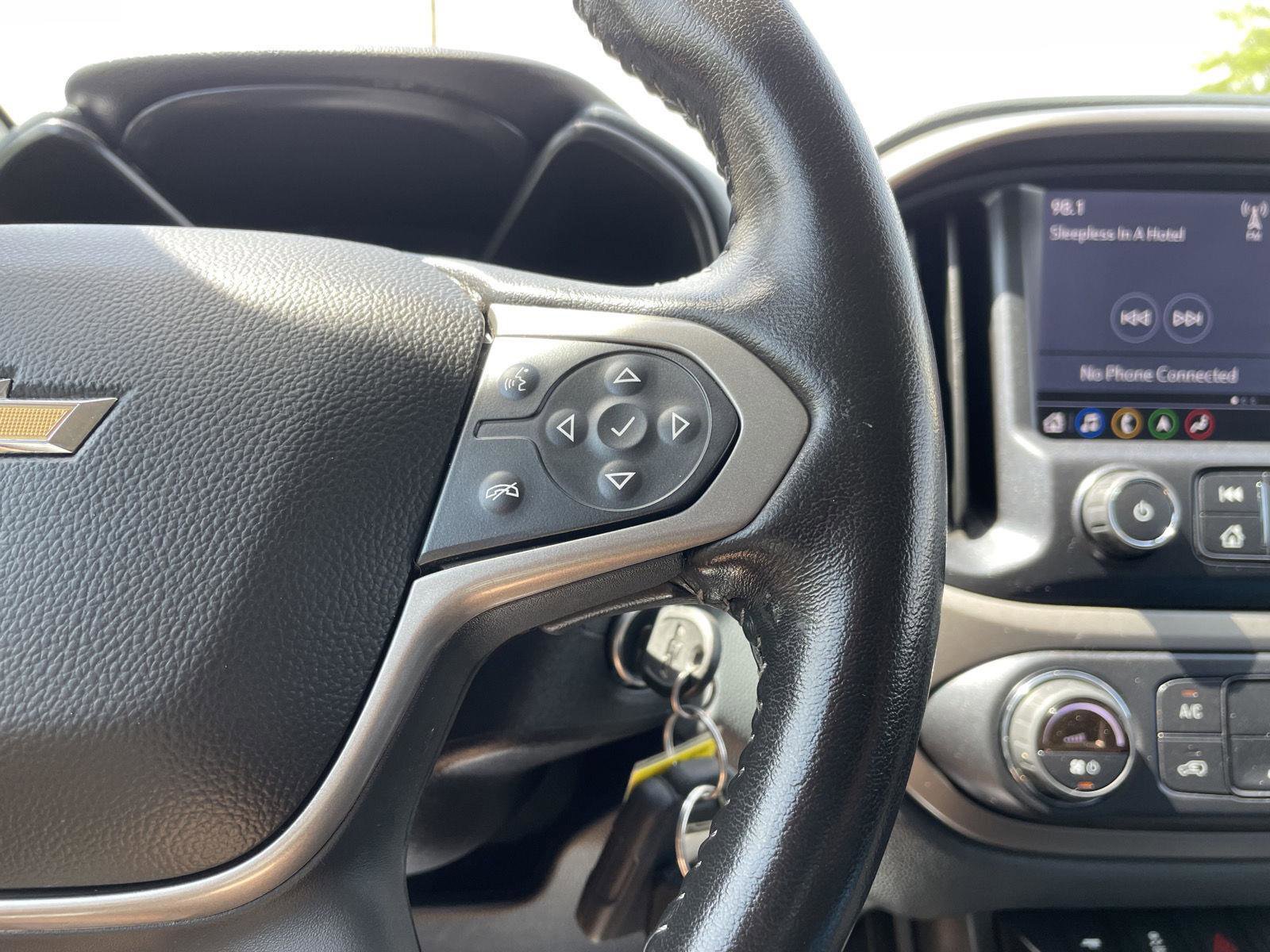 Used 2022 Chevrolet Colorado Z71 AWD/4WD image 14