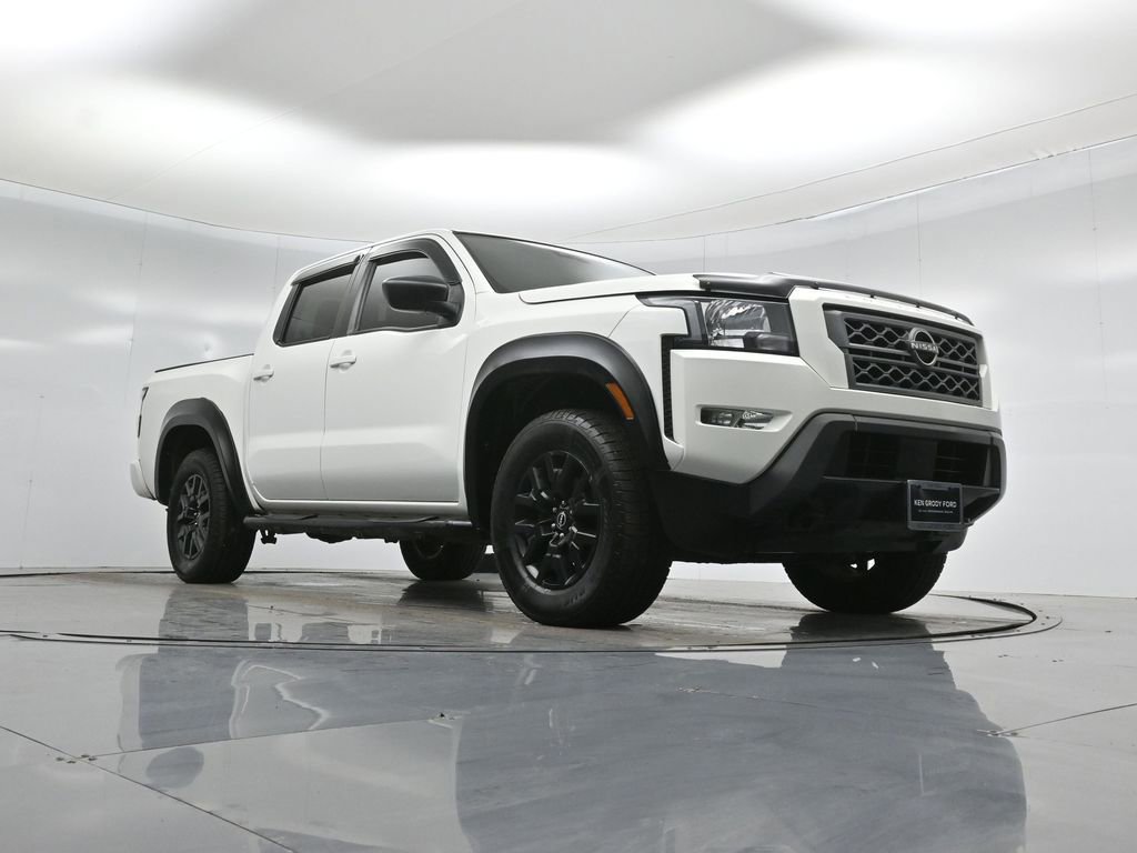 Used 2022 Nissan Frontier SV w/ Technology Package image 5