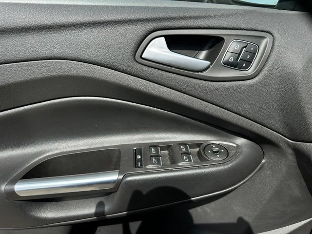 Certified 2019 Ford Escape Titanium AWD/4WD image 12