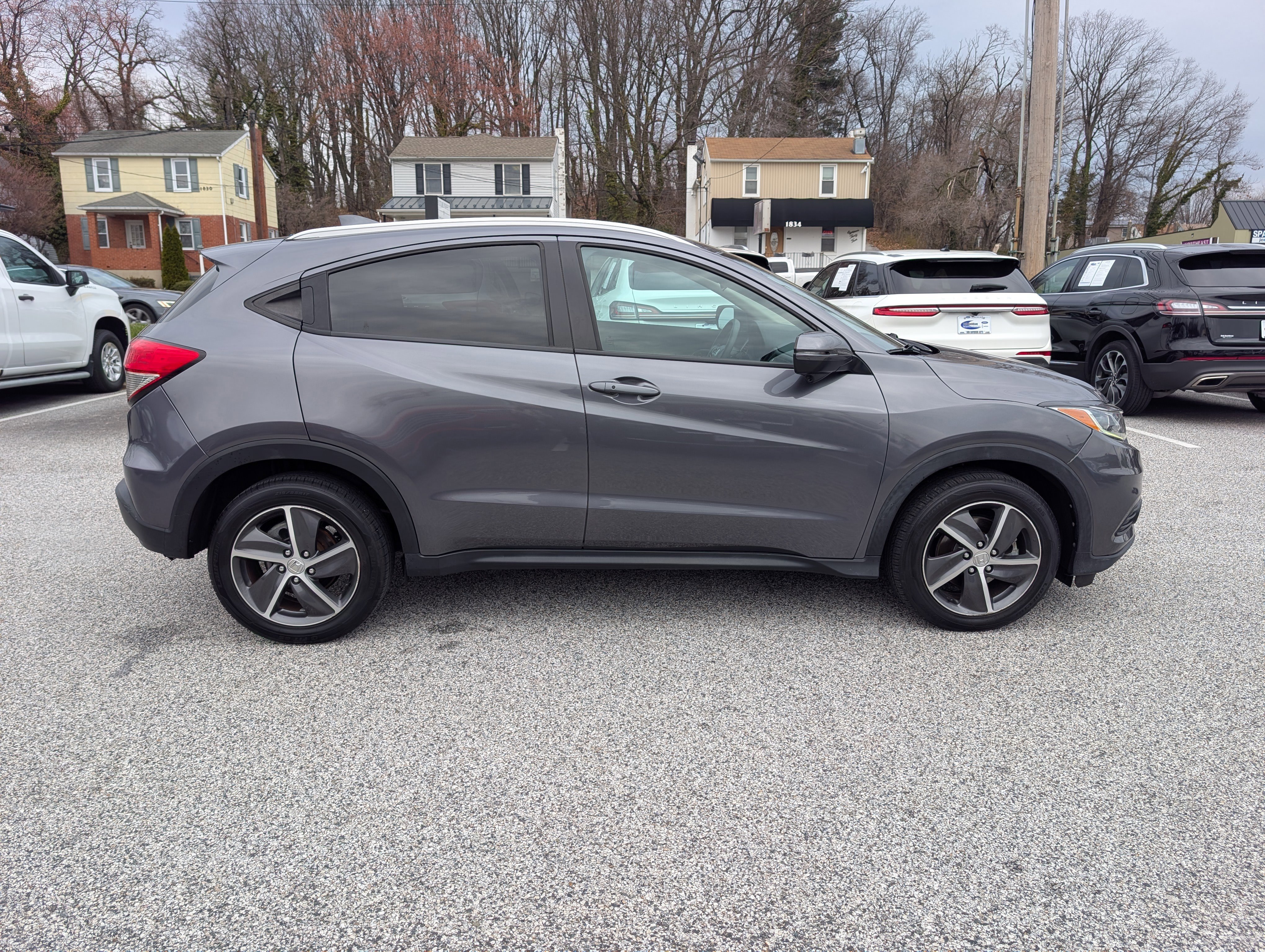 Used 2021 Honda HR-V EX image 2