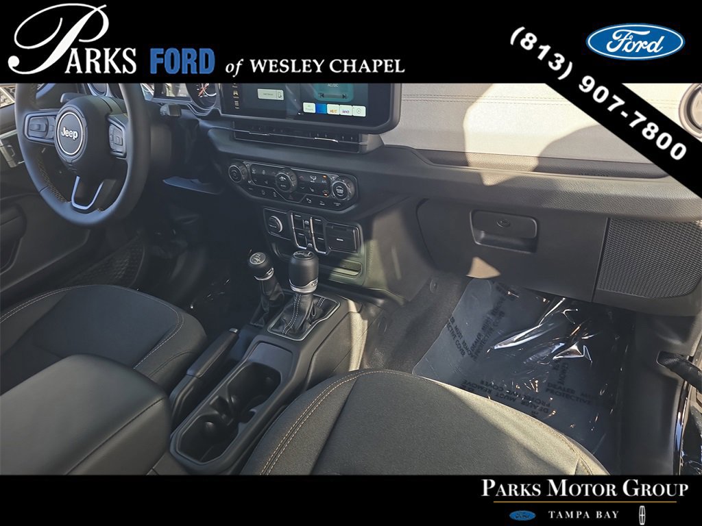 Used 2024 Jeep Wrangler Sport S image 10