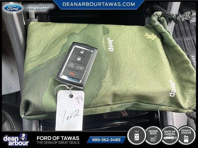Used 2023 Jeep Grand Cherokee L Laredo AWD/4WD image 14