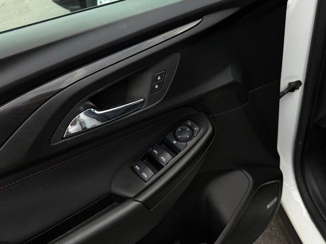 Used 2022 Chevrolet TrailBlazer RS w/ Technology Package FWD image 12