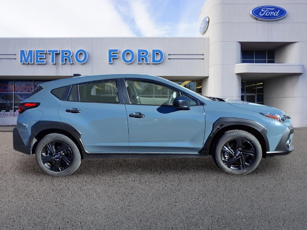 Used 2024 Subaru Crosstrek 2.0i AWD/4WD image 2