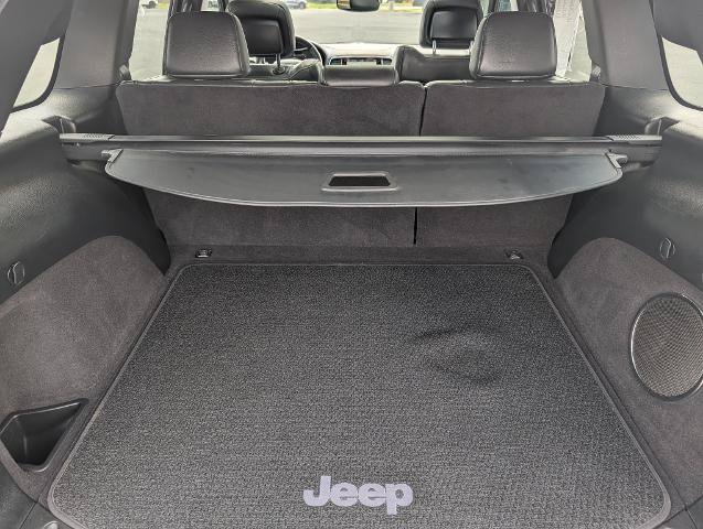 Used 2019 Jeep Grand Cherokee Summit w/ Platinum Series Group AWD/4WD image 18