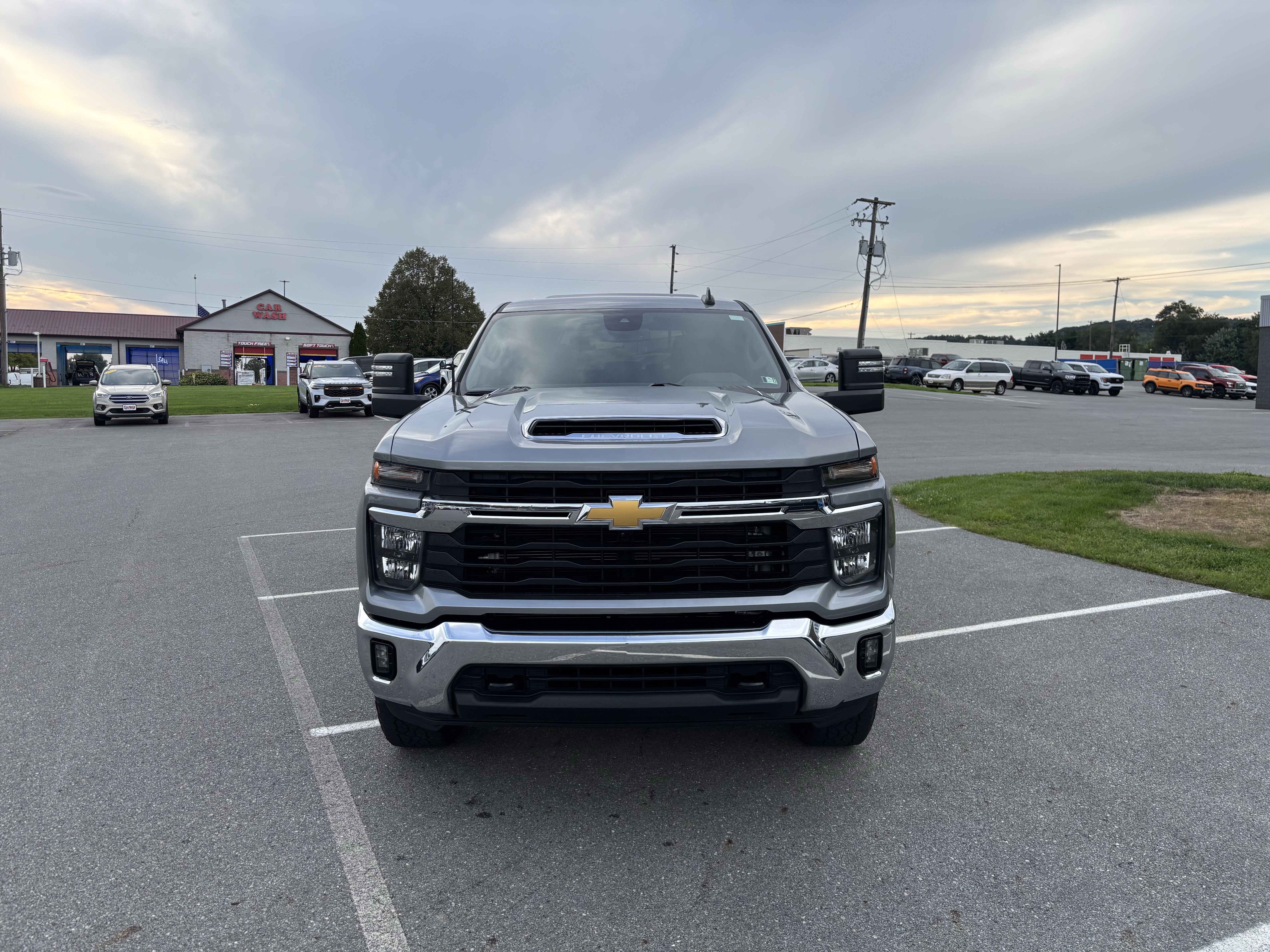 Used 2024 Chevrolet Silverado 2500 LT w/ All Star Edition AWD/4WD image 2