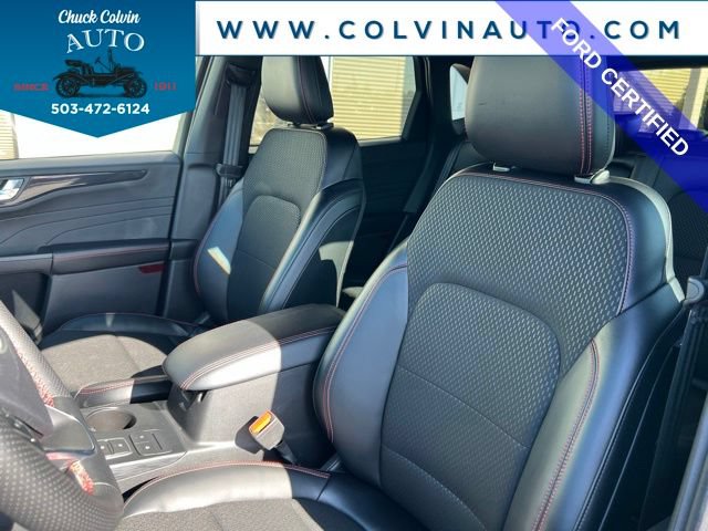 Certified 2025 Ford Escape ST-Line Select AWD/4WD image 16