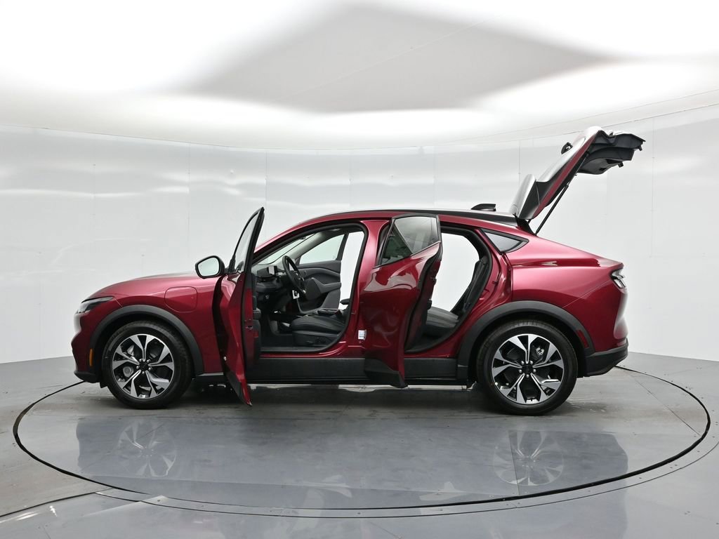 Certified 2025 Ford Mustang Mach-E Select image 36