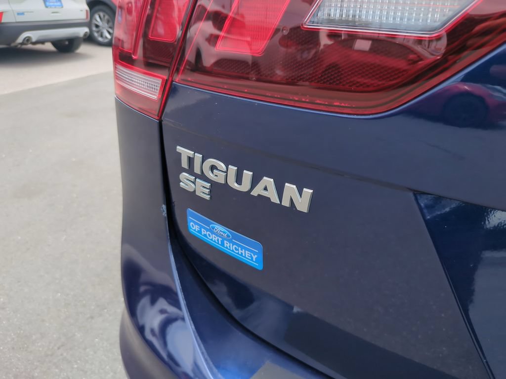 Used 2021 Volkswagen Tiguan SE FWD image 12
