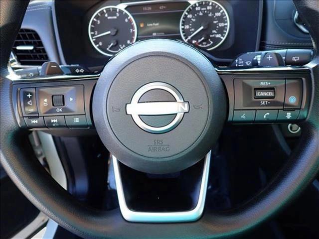 Used 2022 Nissan Rogue SV image 15