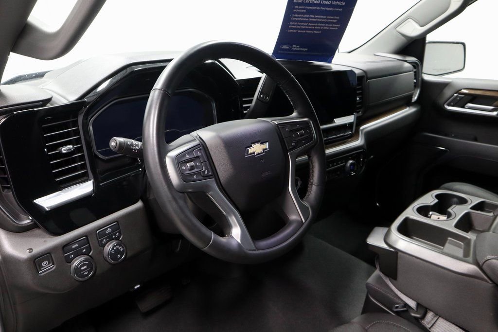 Used 2023 Chevrolet Silverado 1500 LT image 25
