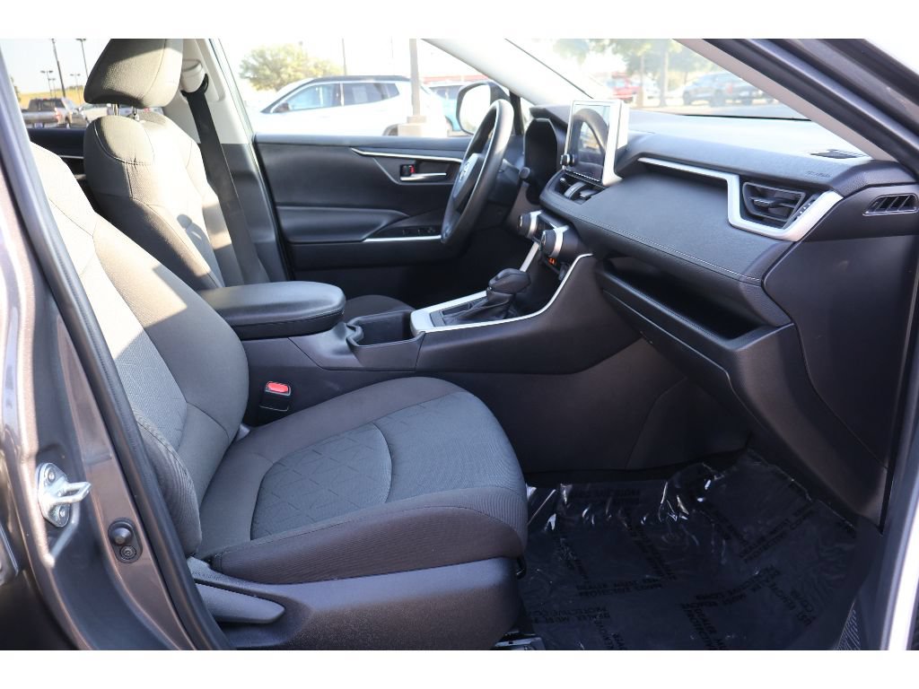 Used 2023 Toyota RAV4 XLE w/ Convenience Package FWD image 16