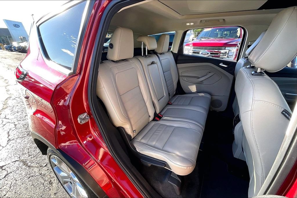 Certified 2019 Ford Escape Titanium AWD/4WD image 26