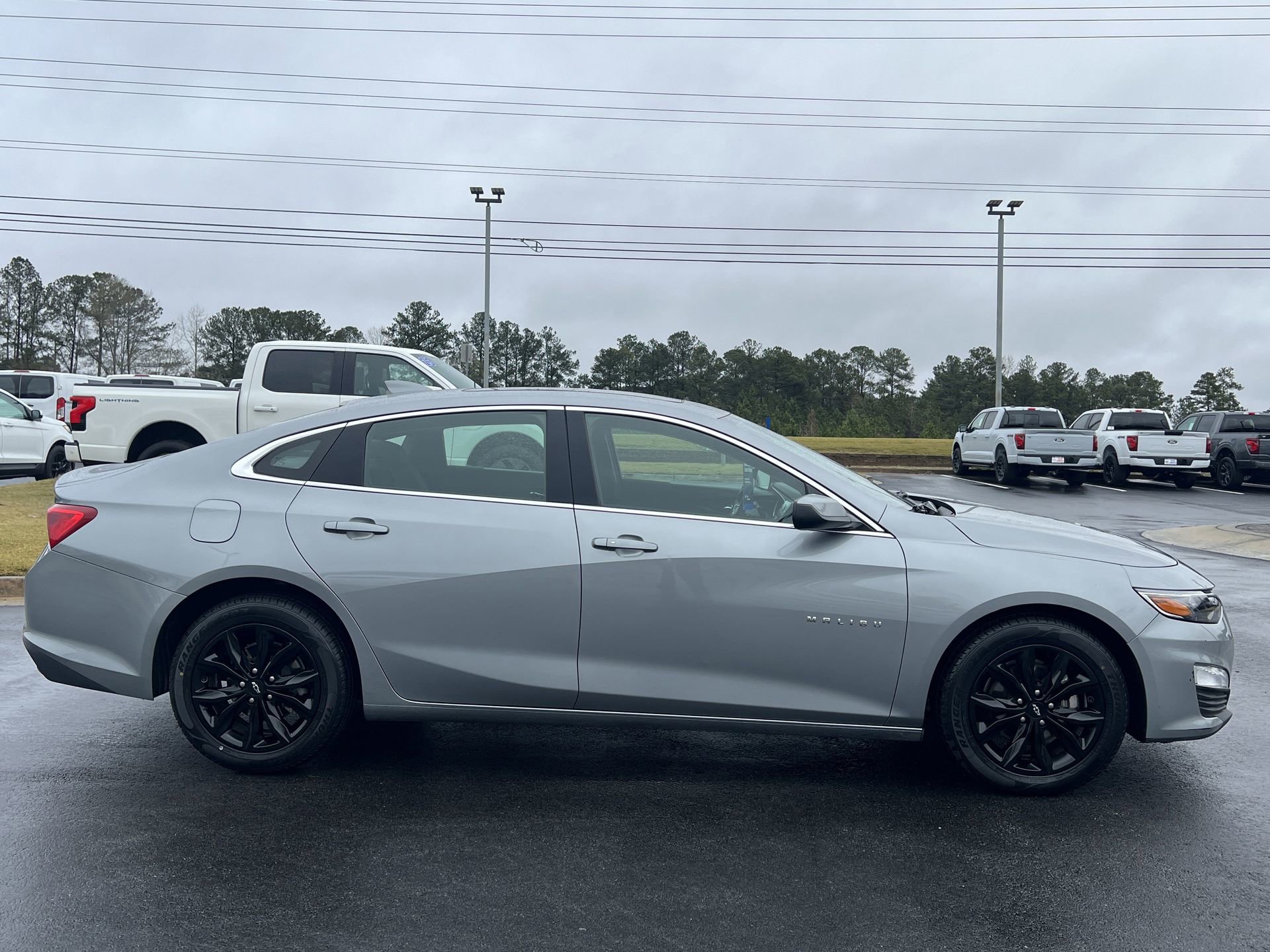 Used 2024 Chevrolet Malibu LT image 29