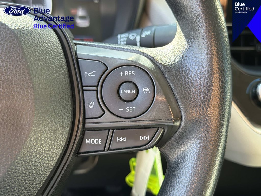 Used 2021 Toyota Corolla LE w/ Carpet Mat Package (TMS) FWD image 22
