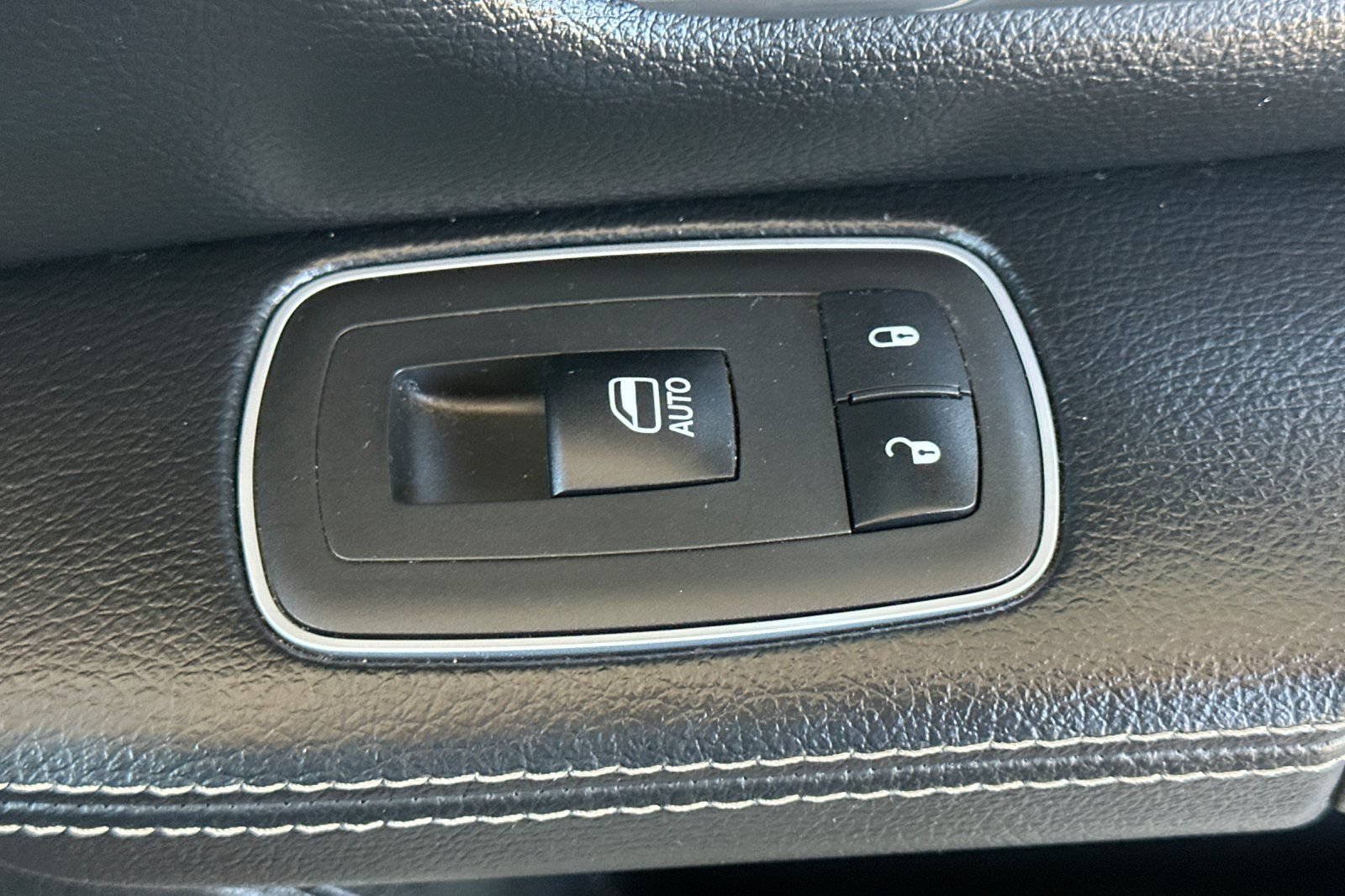 Used 2022 RAM 1500 Laramie AWD/4WD image 20