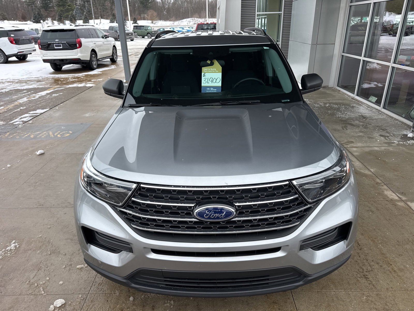 Certified 2023 Ford Explorer XLT w/ Class IV Trailer Tow Package image 12