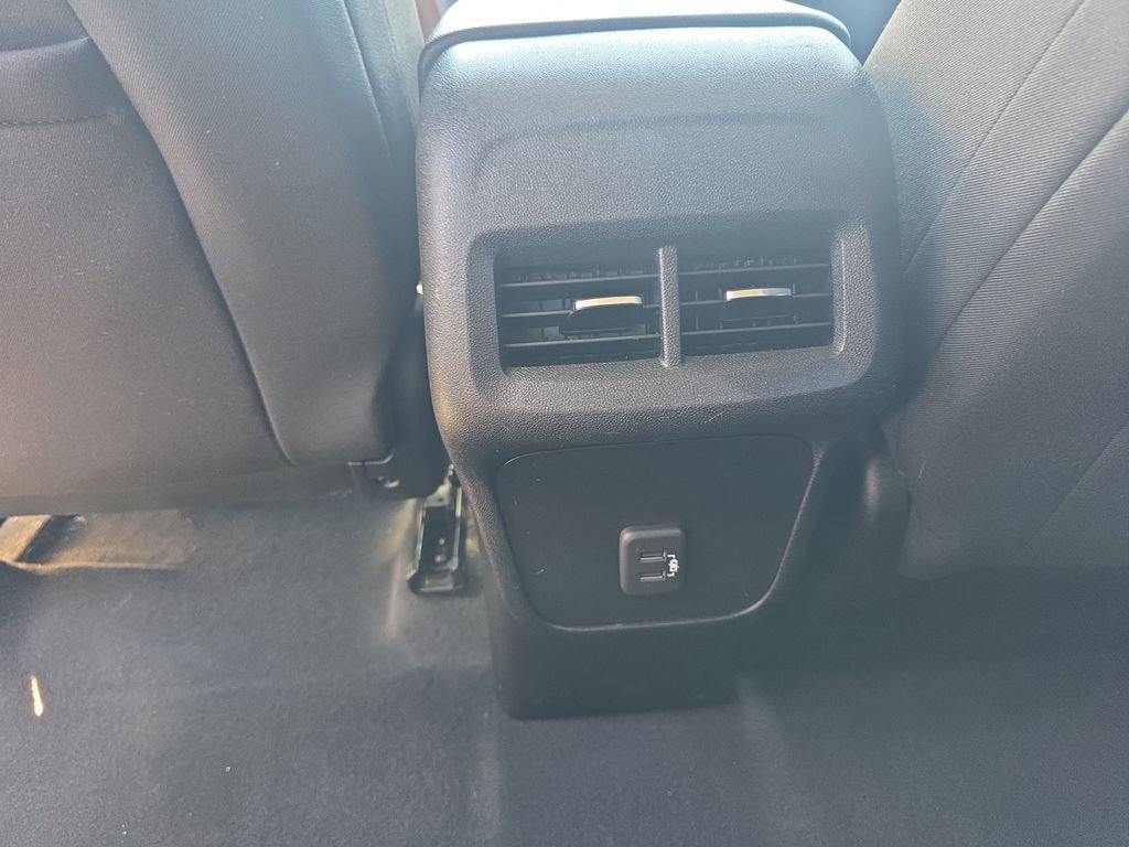 Used 2020 Chevrolet Equinox LT w/ Driver Convenience Package AWD/4WD image 37