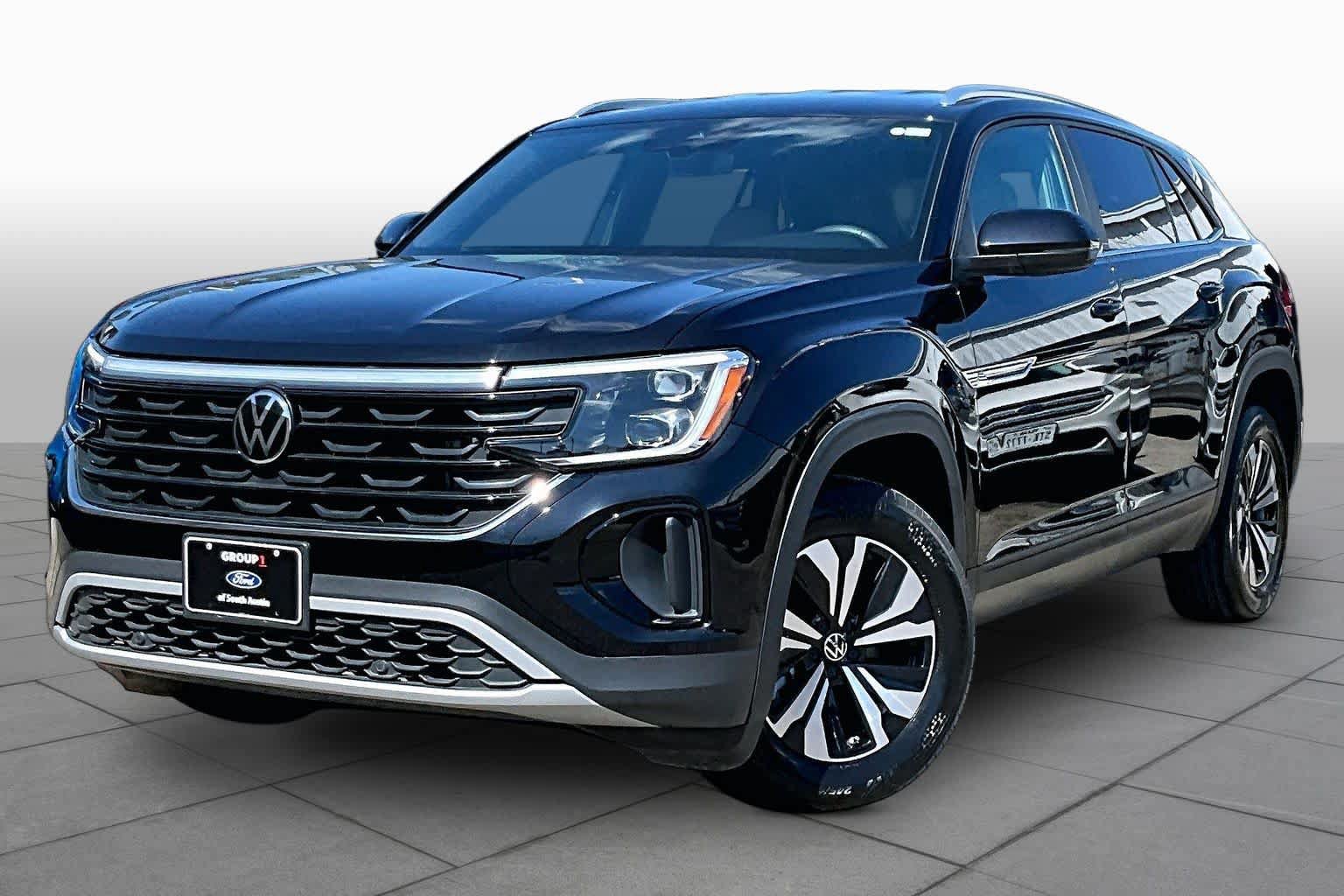 Used 2024 Volkswagen Atlas Cross Sport SE FWD image 35