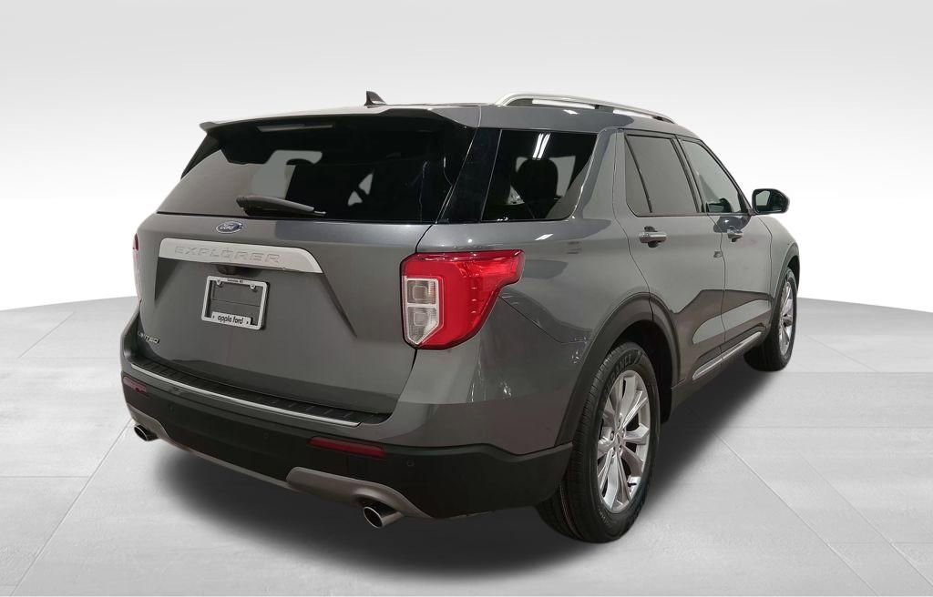 Certified 2022 Ford Explorer Limited w/ Equipment Group 301A image 3