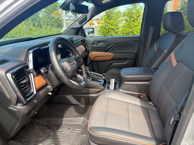 Used 2025 GMC Canyon AT4 AWD/4WD image 12