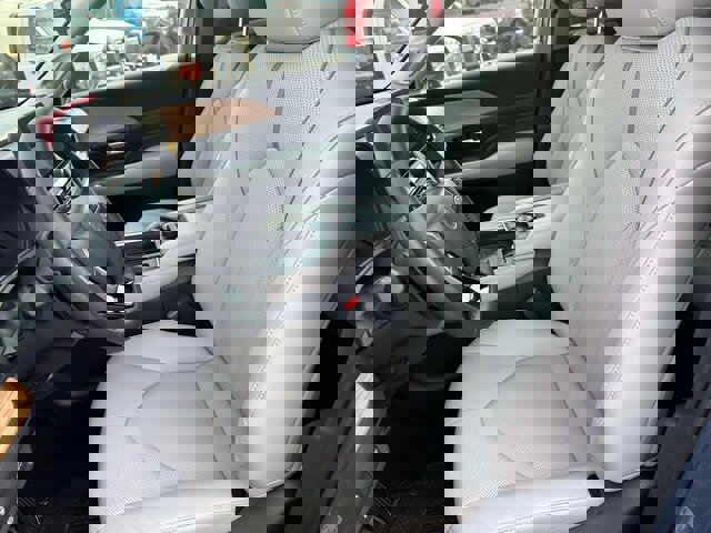 Used 2025 Toyota Grand Highlander AWD image 17