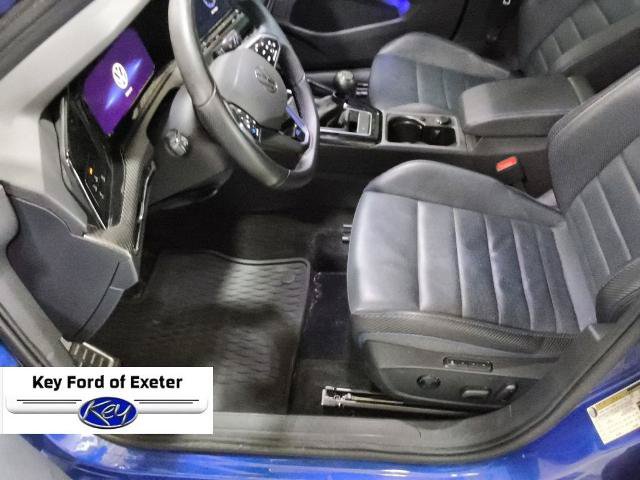 Used 2023 Volkswagen Golf 20th Anniversary Edition AWD/4WD image 23