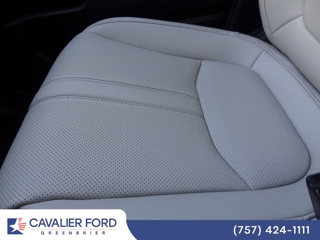 Used 2026 Honda Pilot Elite image 47