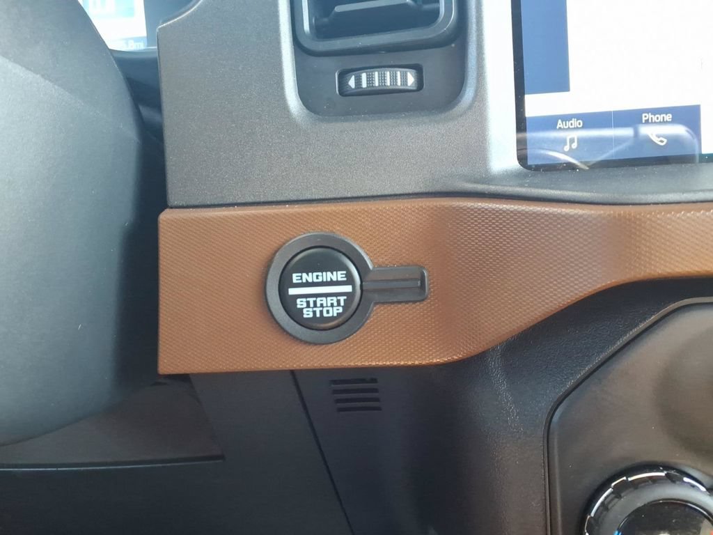 Certified 2024 Ford Bronco Outer Banks AWD/4WD image 24