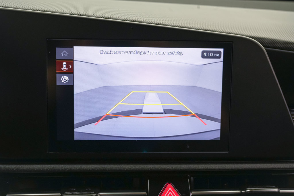 Used 2025 Kia Niro LX FWD image 16