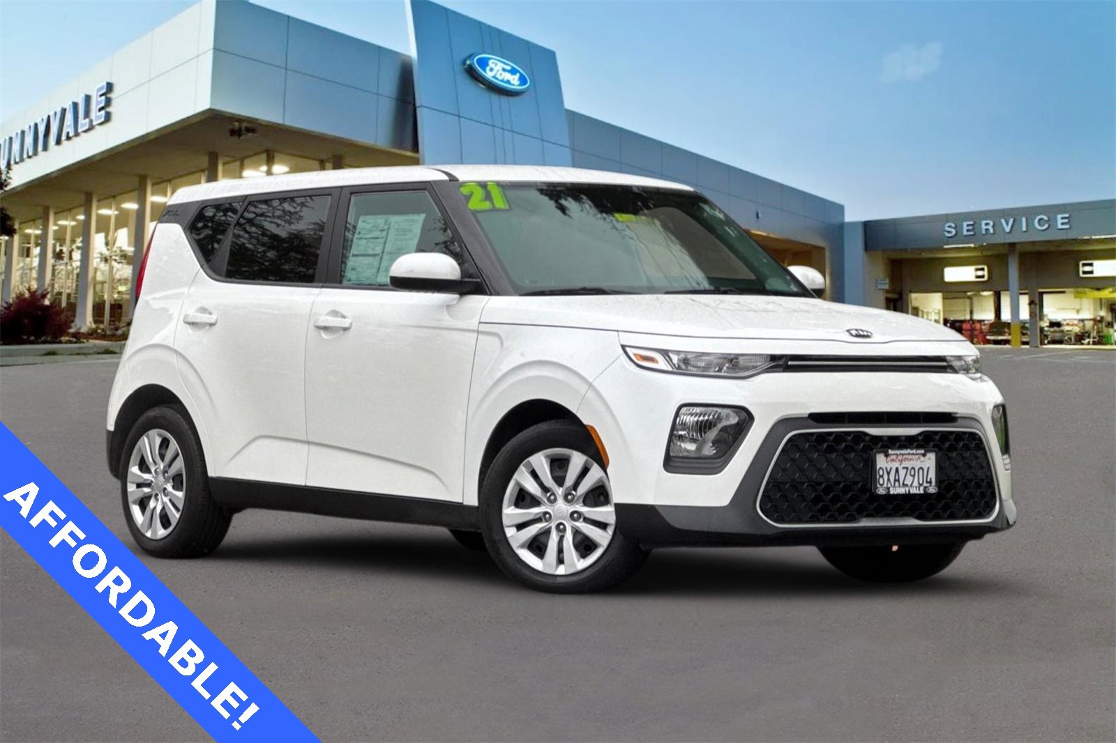 Used 2021 Kia Soul LX image 2