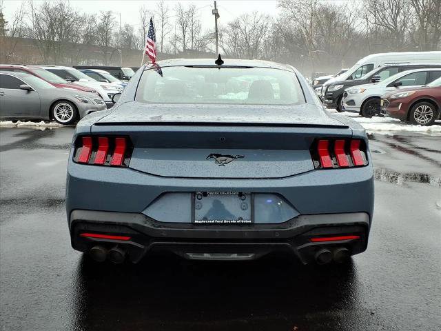 Certified 2024 Ford Mustang Coupe image 4