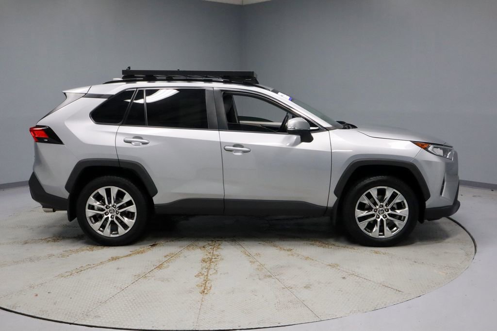 Used 2021 Toyota RAV4 XLE Premium AWD/4WD image 11