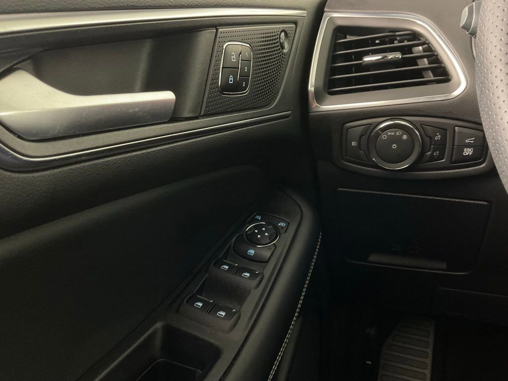 Certified 2024 Ford Edge ST w/ Equipment Group 401A image 19