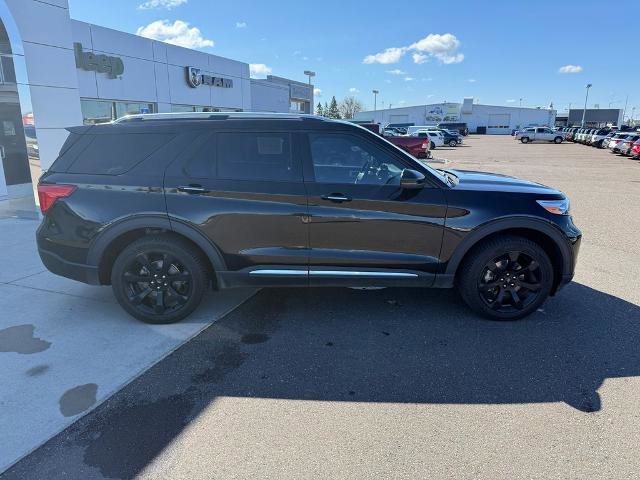 Certified 2021 Ford Explorer Platinum w/ Equipment Group 601A AWD/4WD image 9