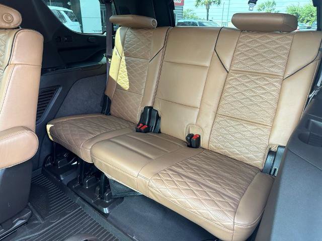 Used 2021 Cadillac Escalade Premium Luxury w/ Driver Assist Tech Package image 19