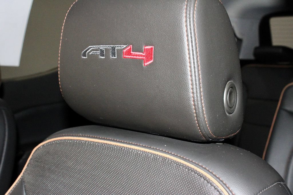 Used 2023 GMC Acadia AT4 w/ Technology Package AWD/4WD image 28
